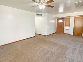 35424 N 15th Ave in Phoenix, AZ - Building Photo - Building Photo