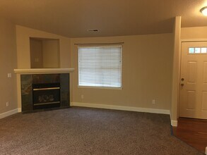 20649 Cherry Tree Ln in Bend, OR - Building Photo - Building Photo