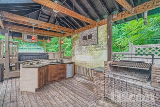 1534 Hayden Mill Way in Lawrenceville, GA - Foto de edificio - Building Photo