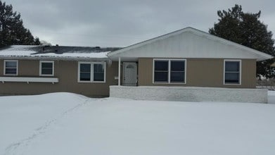 1106 13th St S in St. Cloud, MN - Building Photo - Building Photo