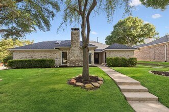 6018 Blue Mist Ln in Dallas, TX - Building Photo - Building Photo