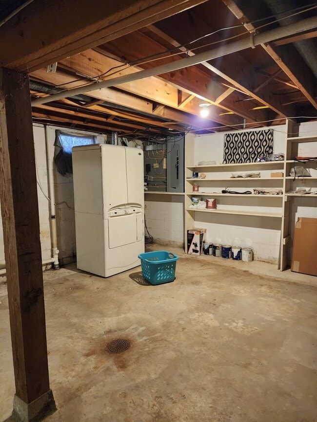 property at 1101 W 6th Ave