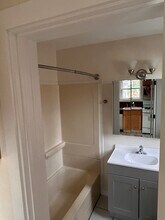 2 Selleck St in Norwalk, CT - Building Photo - Building Photo