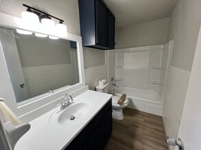 409 W Avenue H in Belton, TX - Building Photo - Building Photo