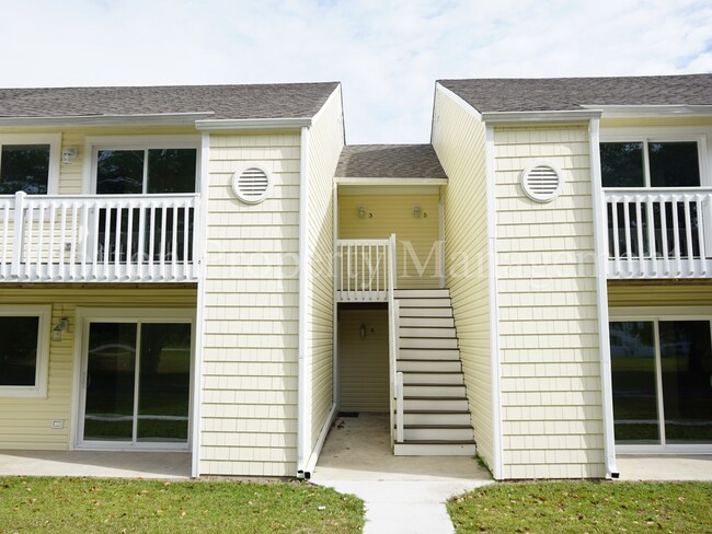2036 Sloop Point Loop Rd-Unit -Unit A6 in Hampstead, NC - Building Photo - Building Photo