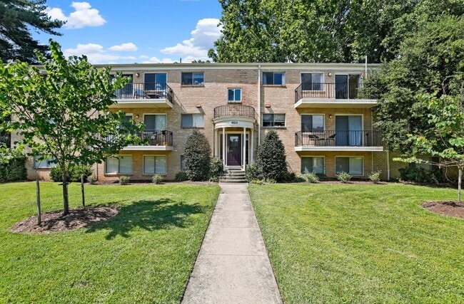 property at 10655 Montrose Ave