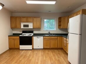 4683 Bluegill Rd in Fairbanks, AK - Building Photo - Building Photo