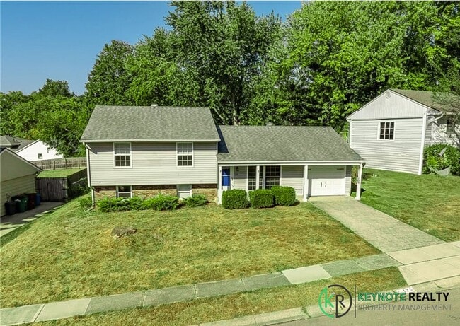 125 Teakwood Ln in Springboro, OH - Building Photo - Building Photo