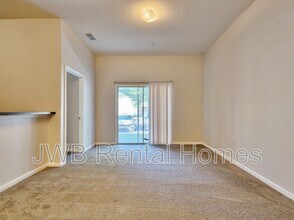 5101 Playpen Dr in Jacksonville, FL - Building Photo - Building Photo