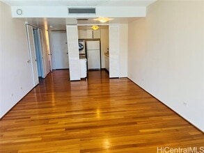 700 Richards St in Honolulu, HI - Foto de edificio - Building Photo