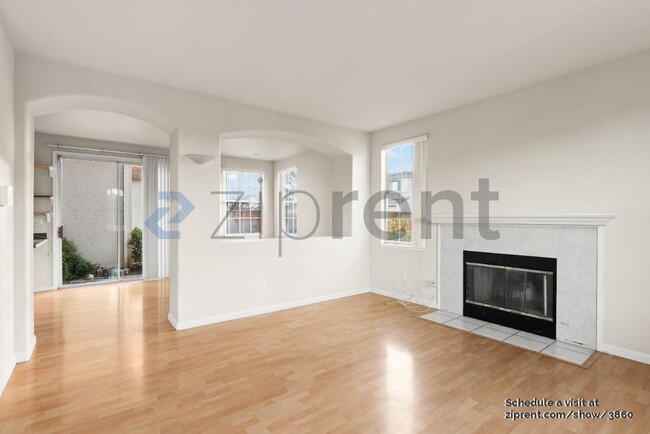2282 Gianera St in Santa Clara, CA - Building Photo - Building Photo