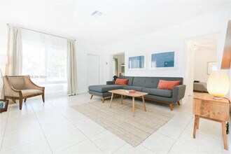 1280 NE 132nd St in North Miami, FL - Building Photo - Building Photo