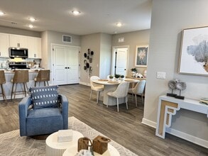 Tailor Apartments in Ft. Myers, FL - Building Photo - Building Photo