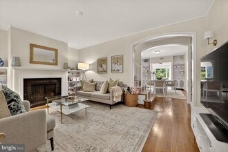 1605 44th St NW in Washington, DC - Building Photo - Building Photo