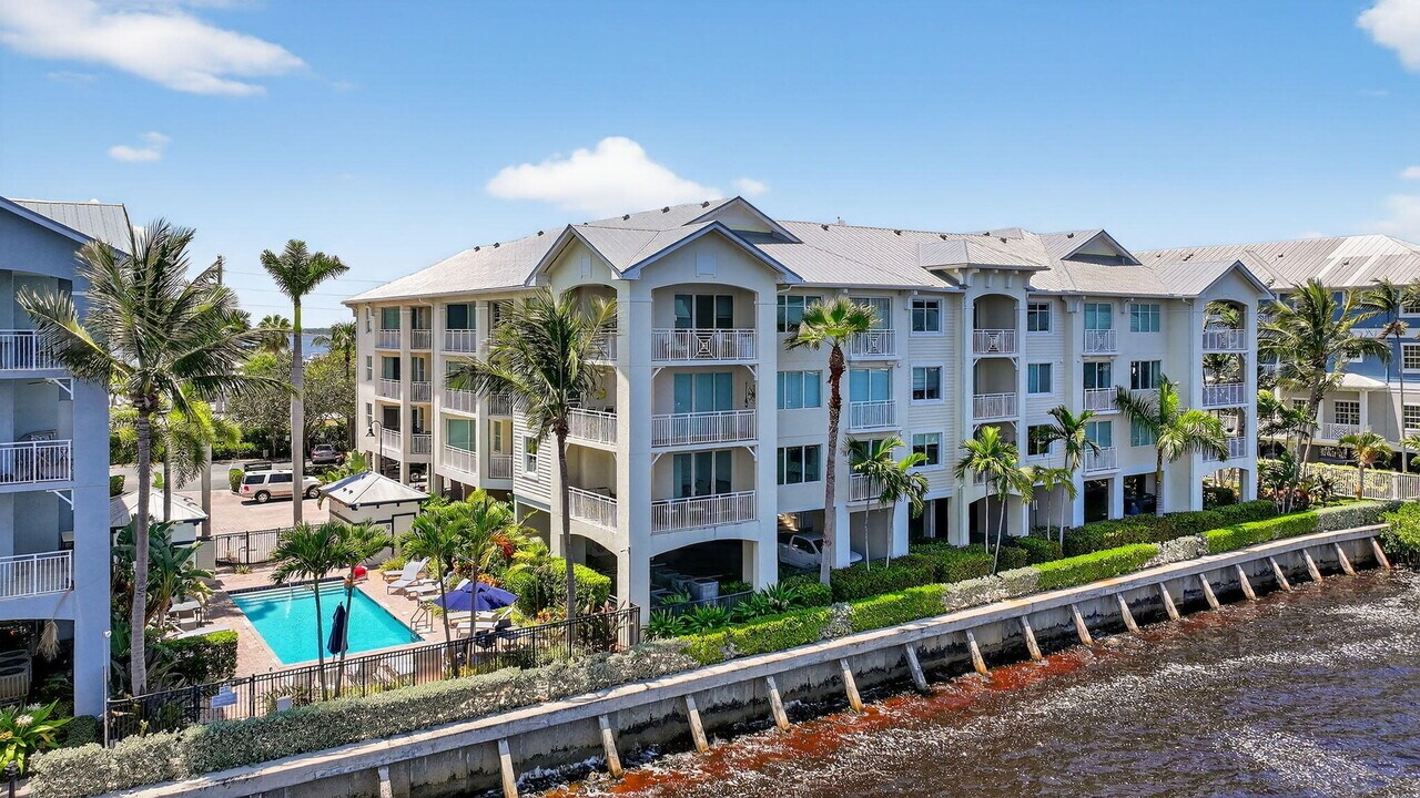 275 NW Flagler Ave in Stuart, FL - Building Photo