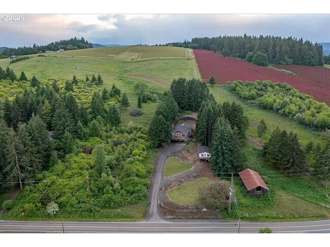 9595 SW Old Highway 47 in Gaston, OR - Building Photo - Building Photo