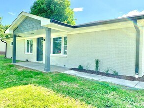 427 Wayne Dr in Hopkinsville, KY - Building Photo - Building Photo