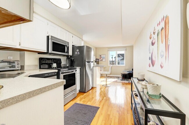 9801 Ventnor Ave in Margate City, NJ - Building Photo - Building Photo