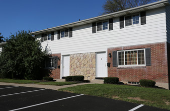 Westbrooke Commons Apartments and Townhomes in Rochester, NY - Building Photo - Building Photo