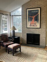 6009 Grosvenor Ln in Bethesda, MD - Building Photo - Building Photo