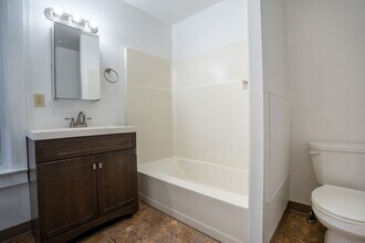 919 Plum St in Erie, PA - Building Photo - Building Photo