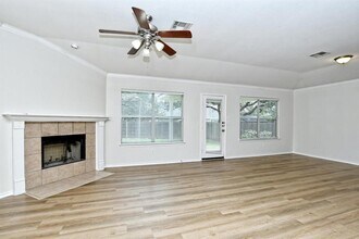 2112 Mir Woods Dr in Leander, TX - Building Photo - Building Photo