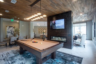 Woodlands at the Preserve in Garland, TX - Foto de edificio - Interior Photo