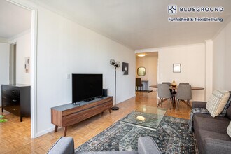 150 E 57th St, Unit FL30-ID1353 in New York, NY - Foto de edificio - Building Photo