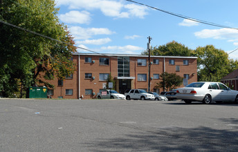 Redtop Garden Apartments in Takoma Park, MD - Building Photo - Building Photo