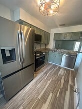 11359 Stratton Park Dr in Temple Terrace, FL - Building Photo - Building Photo
