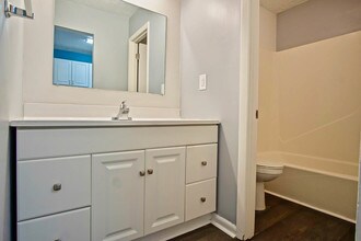 644 W Caladium Cir-Unit -206 in Panama City Beach, FL - Building Photo - Building Photo