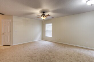 735 Windrose Dr in Orlando, FL - Building Photo - Building Photo