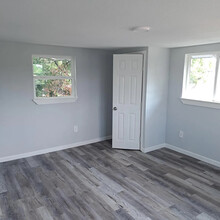 Room in House on Hicks Ave in San Antonio, TX - Building Photo - Building Photo