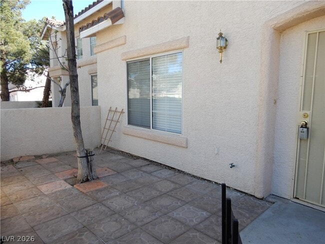 42 Belle Essence Ave in Las Vegas, NV - Building Photo - Building Photo