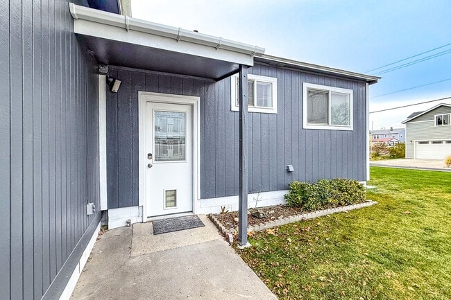 property at 1124-1126 McPherson Ave