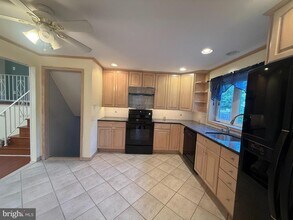 118 Spring House Rd in Cherry Hill Township, NJ - Building Photo - Building Photo