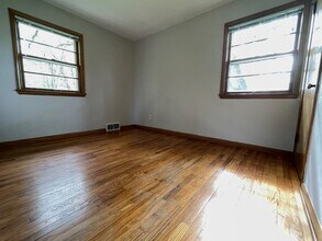 7127 Elderberry Rd in Middleton, WI - Foto de edificio - Building Photo