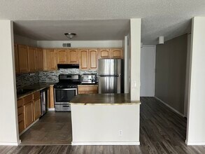 6700 S South Shore Dr in Chicago, IL - Building Photo - Building Photo