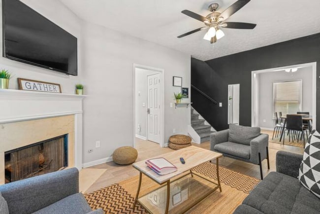 1296 Sells Ave SW, Unit A in Atlanta, GA - Building Photo - Building Photo