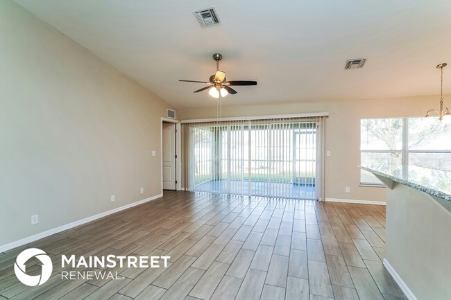 916 NW 15th Ave in Cape Coral, FL - Building Photo - Building Photo