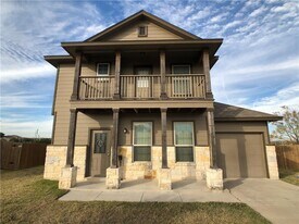 304 Azurite Dr in Jarrell, TX - Building Photo
