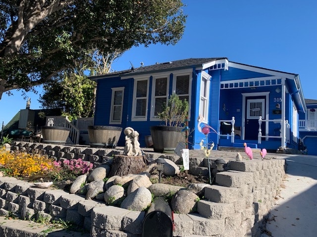 property at 305 9th St