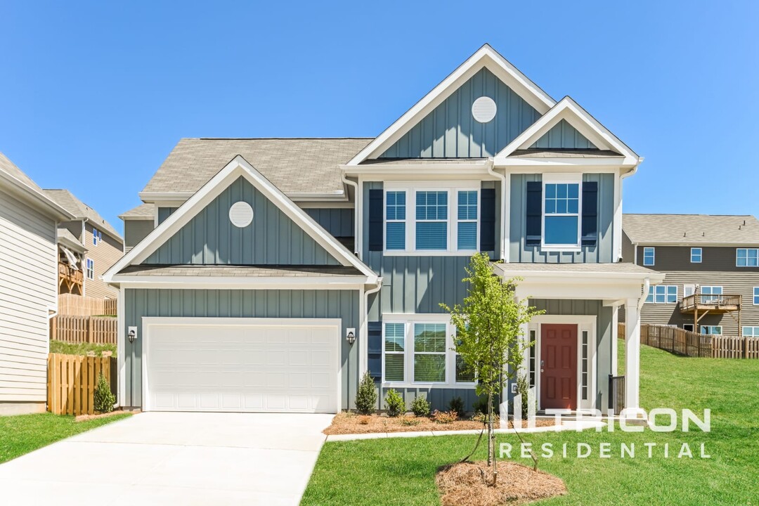 137 Queenshall Rd in Mooresville, NC - Building Photo