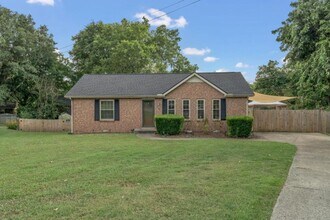 459 Trina St in Gallatin, TN - Building Photo - Building Photo