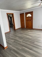 705 Taylor St in Moberly, MO - Building Photo - Building Photo