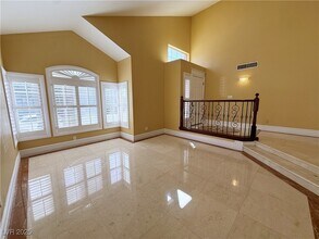 5239 Autumn Sky Rd in Las Vegas, NV - Building Photo - Building Photo