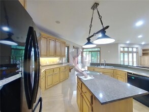 8915 Umbria Pl N in Osseo, MN - Building Photo - Building Photo