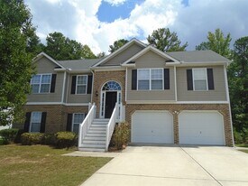 7883 Mulberry Way in Douglasville, GA - Building Photo