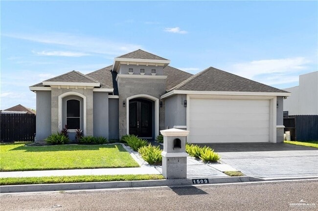 property at 11 Leandro St