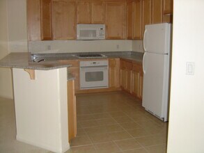 50 E Serene Ave in Las Vegas, NV - Building Photo - Building Photo